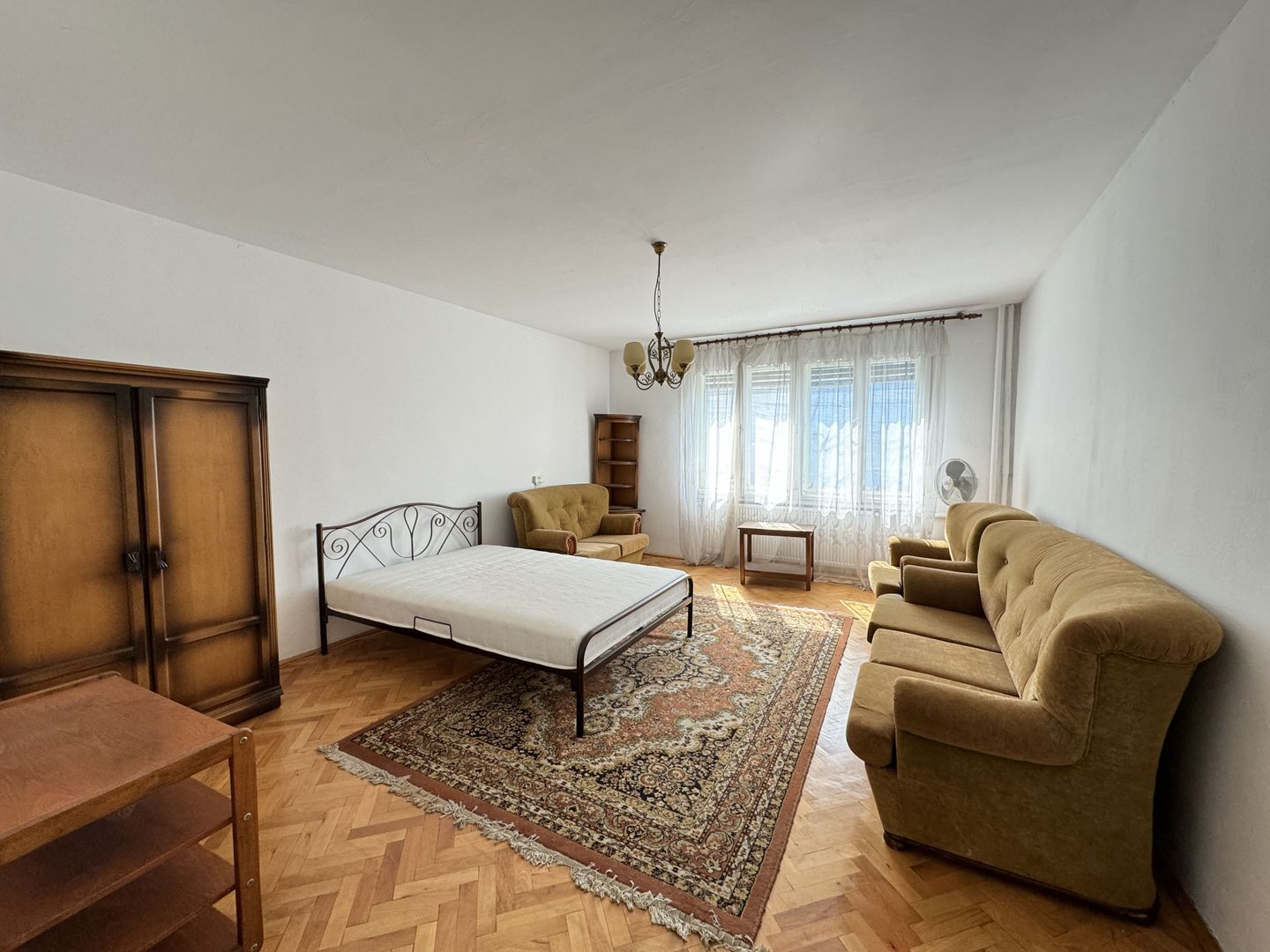 Casa S+P+2E - (posibilitate apartamentare) zona central - Poză 14