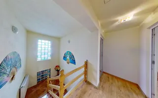 Proprietate pe 2 niveluri, curte individuala si garaj, cartier linistit, Rasnov. - Poză 34