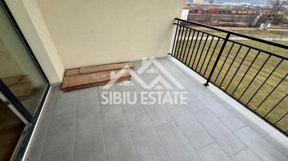 Super apartament 3 camere, 2 bai, terasa si balcon parcare si boxa - Poză 11