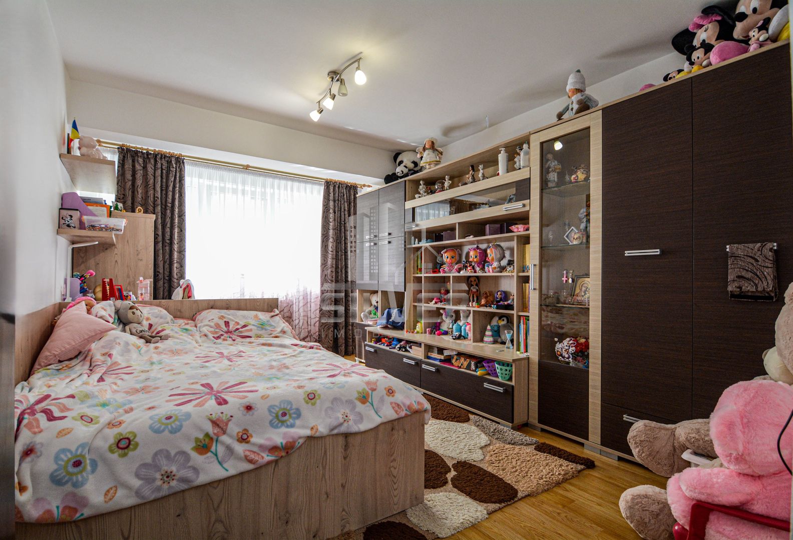 Apartament 3 camere finisat, cu parcare, zona Centrala Floresti - Poză 7