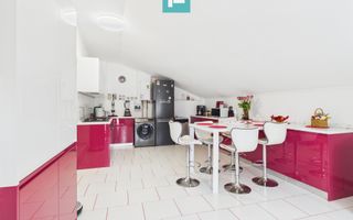 Casă exclusivistă cu 4 camere, în Secusigiu, Arad - Poză 12