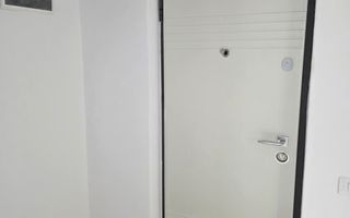 Garsonieră renovata 35 mp etaj 1 dispune de  pivnita in zona Centrala - Poză 7