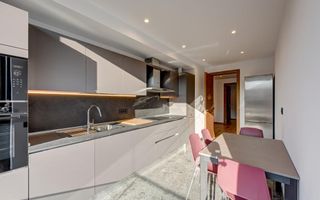 Inchiriere - apartament - 4 camere+terasa+loc parcare - Primaverii - Poză 11