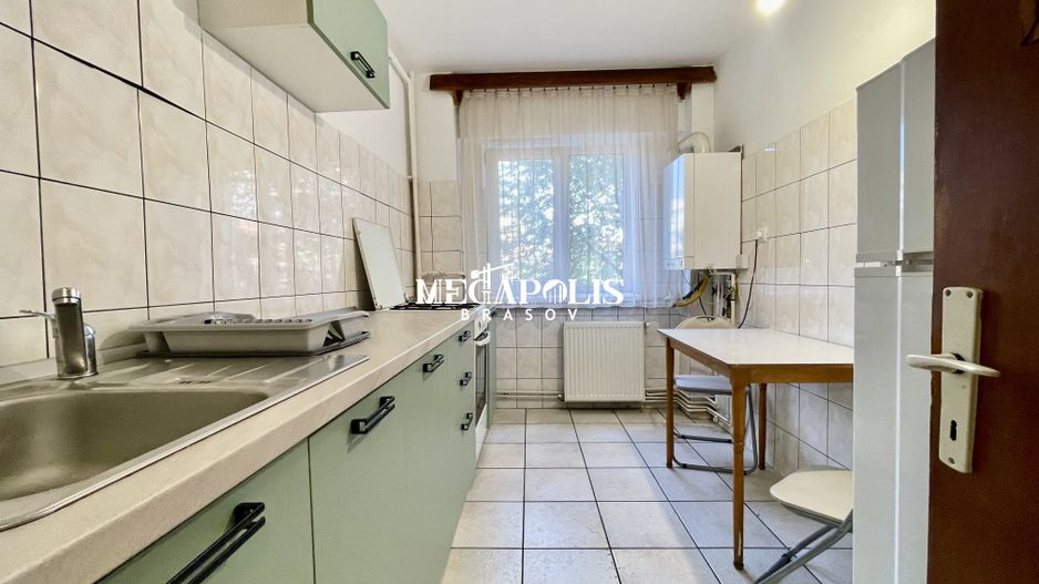 Apartament 2 camere | Zonă centrală și facilă - Poză 3