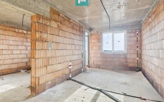 Penthouse cu terasă generoasă, în centrul Chișodei - Poză 1