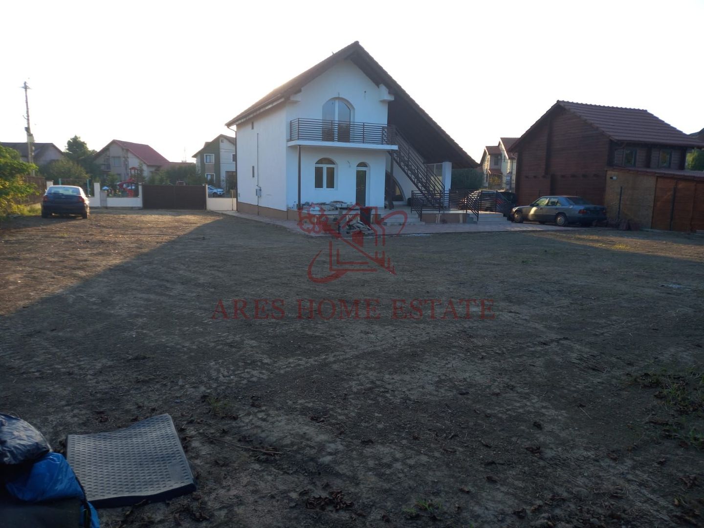 Casă 5 camere, 2 niveluri, intrări și utilități separate – Șag - Poză 5