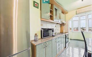 Apartament 3 camere Bloc Z în Vlaicu - Poză 2