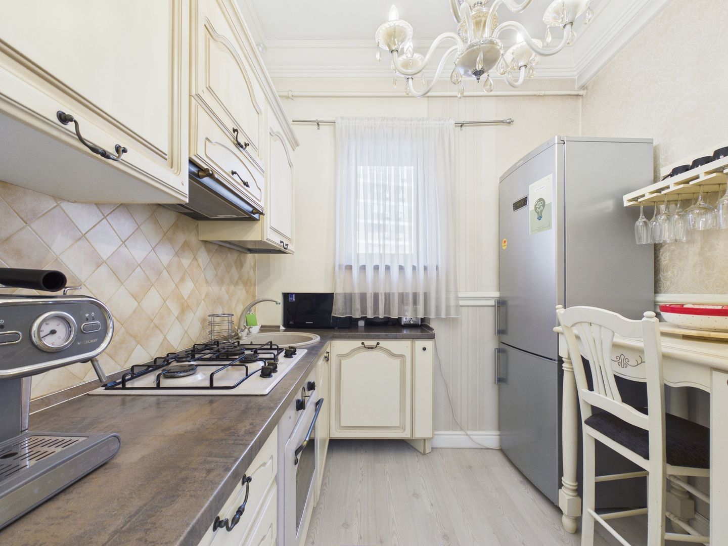 Apartament cu 3 camere langa parcul Cismigiu la 2 min de Metrou Izvor - Poză 18