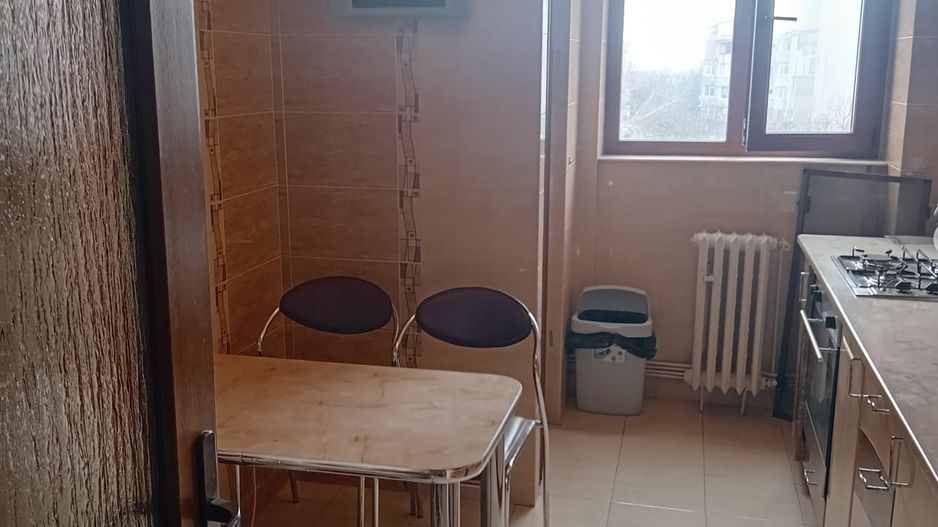 Apartament 3 camere dec,Micro 21,et 3,2 bai,2 balcoane - Poză 5