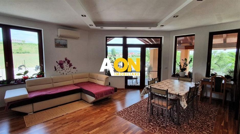 Casa parter+demisol, 1200 mp teren, pretabila pt 2 familii, Sard - Poză 6