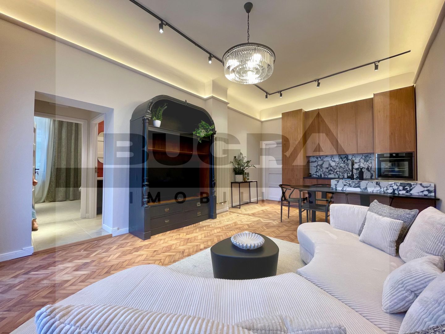 Apartament De 3 Camere La Casa,  61 mp,  LUX, Zona Centrala - Poză 2