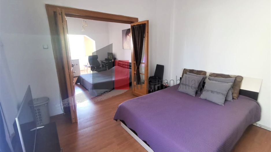 Apartament 3 camere in vila, curte comuna - Calea Mosilor - Poză 5