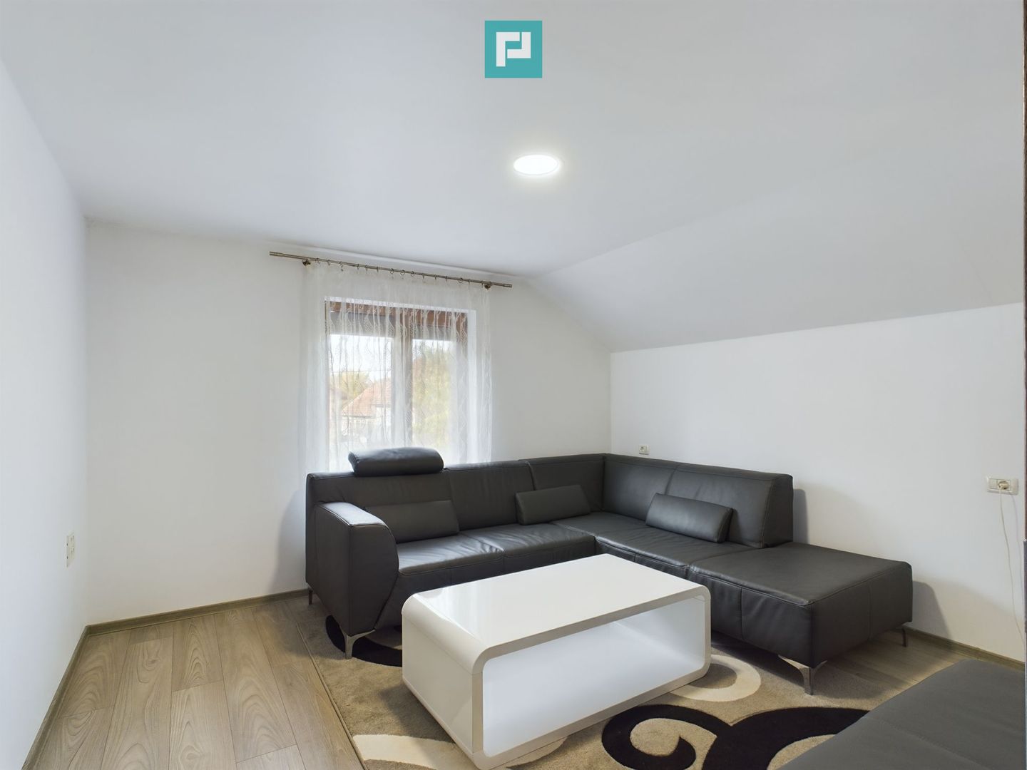 Casă Individuală Cărpiniș - Poză 3