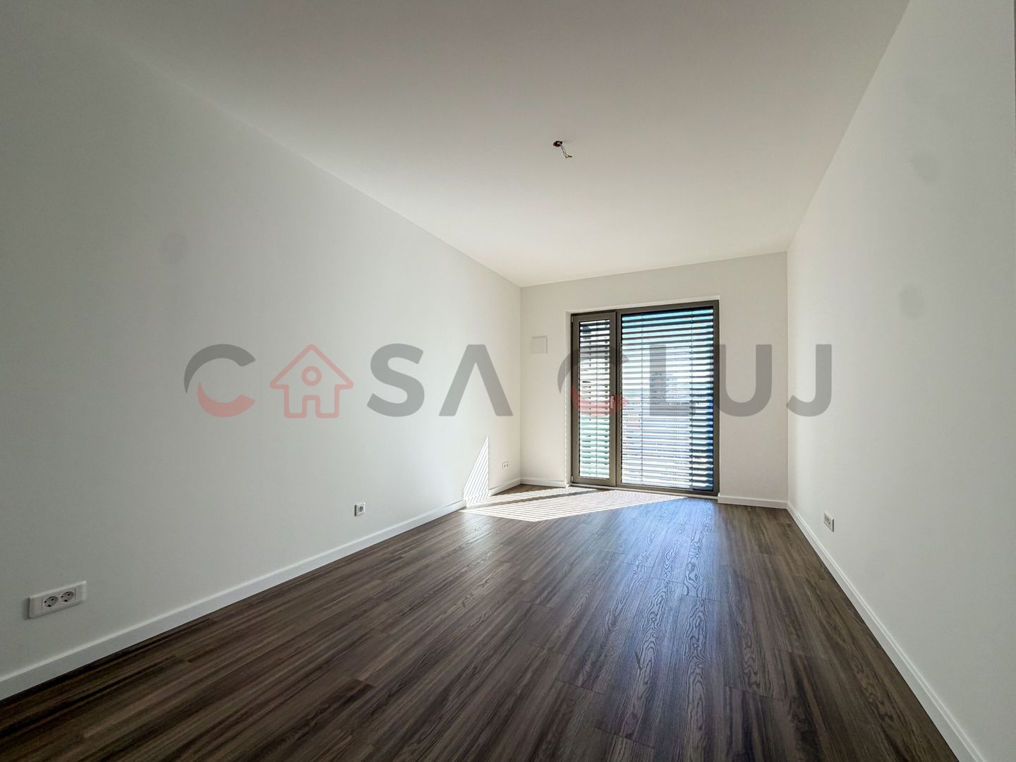 3 camere, bloc nou, finisat - Poză 3
