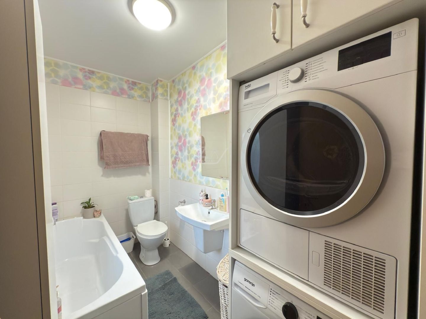 Pozitie excelenta - situata la margine. 3 dormitoare. Curte mare. - Poză 5