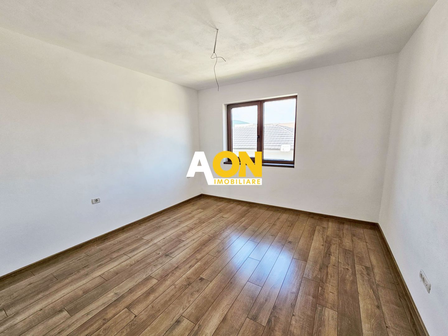 Casa tip insiruit, 4 camere, 2 bai, finisata la cheie, Cetate - Poză 12