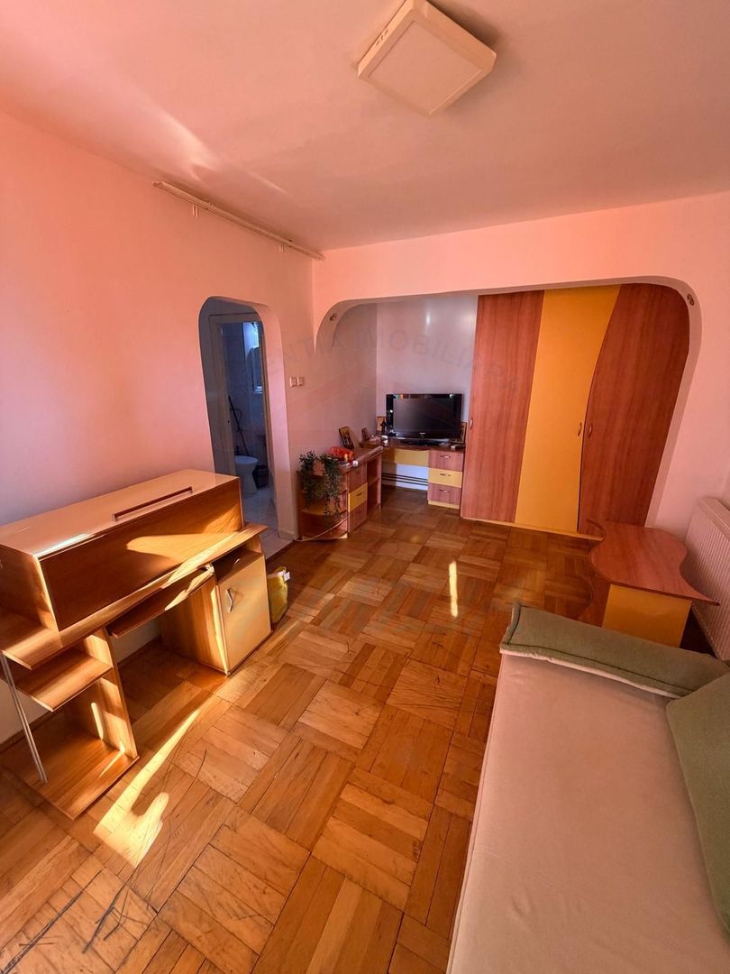 Inchiriem apartament cu o camera la PS-uri , tiglina 1, pret 250 euro. - Poză 10