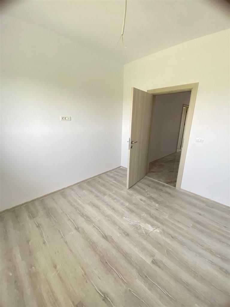 Vand duplex P+E 120mp 3 bai 4 dormitoare Mosnita Noua - Poză 12