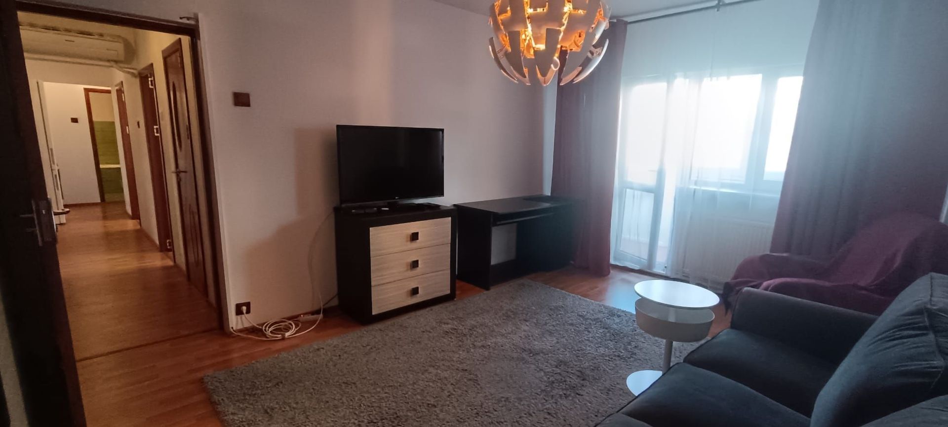 Inchiriez Ap. de 3 camere Decomandat Gorjului - Poză 4