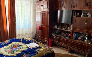 Apartament 3 camere  Lipovei - Poză 1