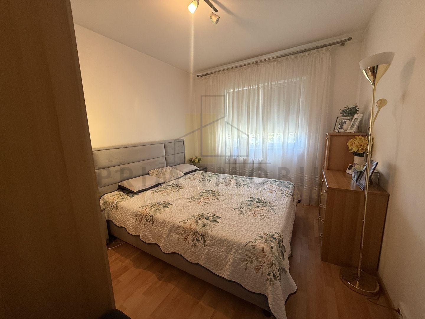 Vanzare Rapida! 3 camere Decomandat, Cug, Biserica Alba - Poză 5