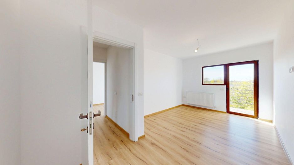 Casa Duplex cu 3 dorm.+ Dressing + Panouri Solare! Cu 2 intrari! - Poză 17