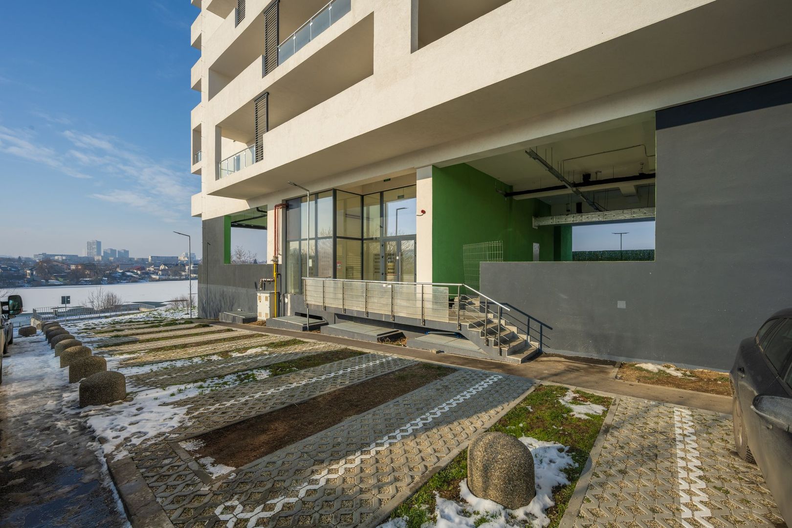 3 CAMERE VEDERE SUPERBA SPRE LAC BLOC NOU FINALIZAT TERASA GENEROASA - Poză 1