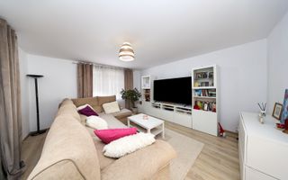 Casă renovată, teren 394 mp – Râșnov, str. Misu Popp, zonă centrală - Poză 3