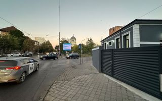 Vila Renovata | Parlament - Bd. Regina Maria | Curte 500mp - Poză 2