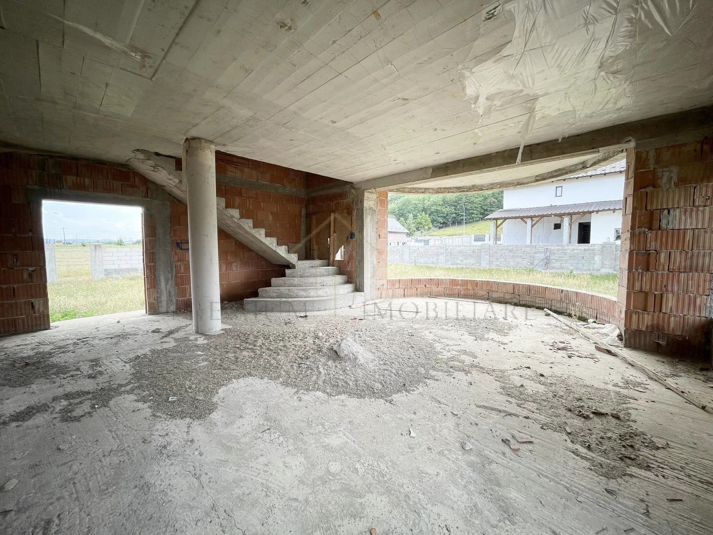 Casa Cartier Andrasesti - la rosu - Poză 5