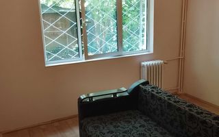 # vand 2 camere cămin (unite) cu hol și baie 32 mp, parter - Poză 8
