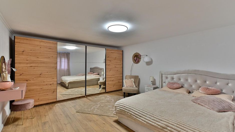 Sala de evenimente cu  piscina si foisor Biled COMISION 0 % CUMPARATOR - Poză 45