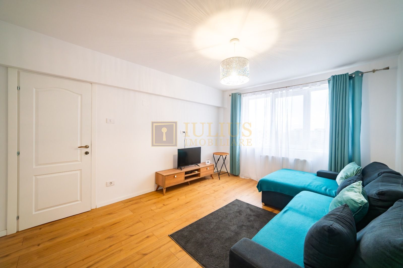 3 camere, apartament superb-70 mp, Iosefin, loc de parcare inclus - Poză 1