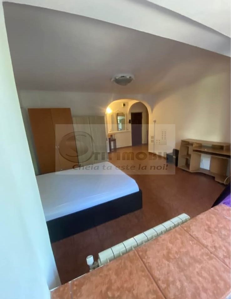 Apartament 1 camera decomandat etaj 1 Gara 380 euro - Poză 3