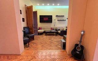 Apartament  spatios de vanzare intr-o cladire istorica - Poză 9