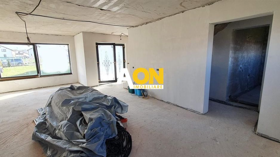 Casa semifinisata, 4 camere, 650 mp teren, Ampoi 3 - Poză 2