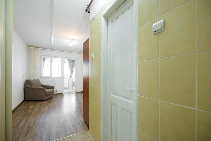 Garsoniera cocheta Prundu, zona linistita! Zero comision! - Poză 5