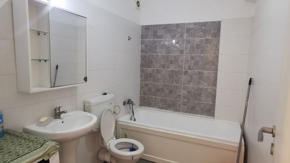 Garsoniera spatioasa mobilata si utilata - Poză 14
