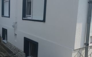 Casa individuala moderna cu 6 camere si 650 mp teren in Piata Cluj - Poză 1