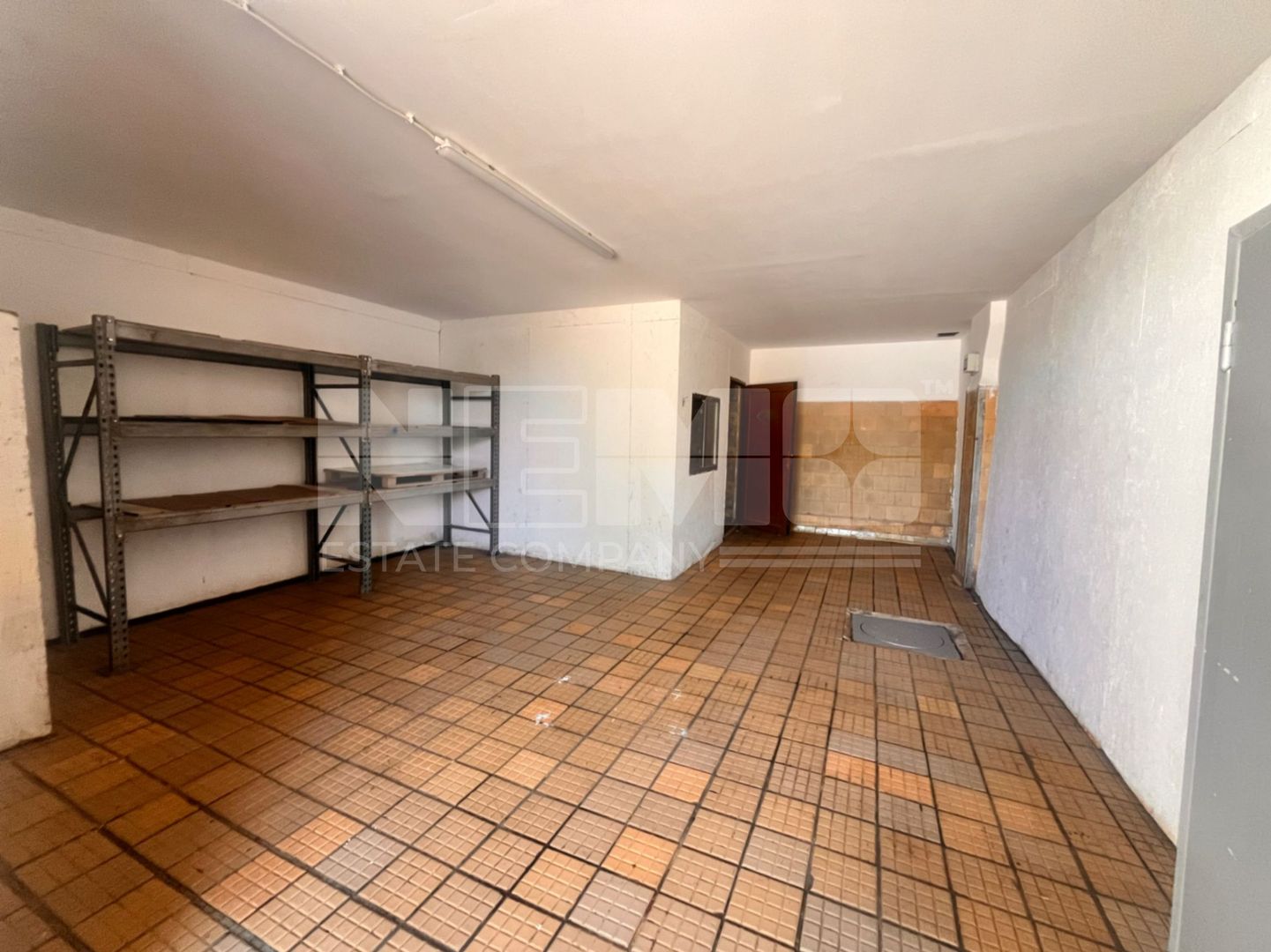 SPATIU DEPOZITARE CU RAMPA  42 MP I SUCEAVA/BDJ - Poză 1