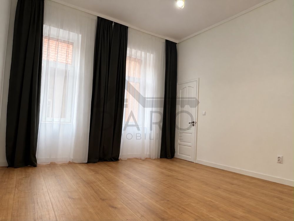 Apartament  complet renovată în inima orașului Târgu Mureș, Piața Trandafirilor - Poză 2