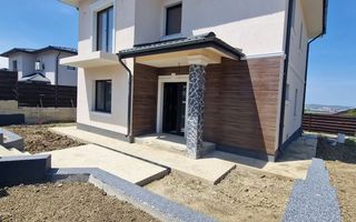 Miroslava Casa 4 camere FINALIZATA si Intabulata - 2 bai - Poză 1