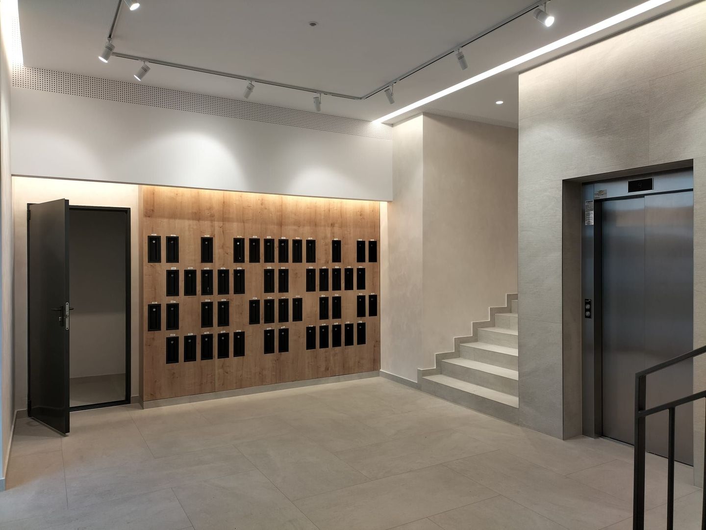 Apartament de lux 2 camere nelocuit Zona Coresi Kasper - Poză 26