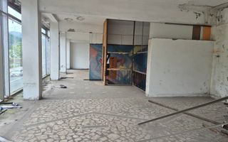 Închiriez spațiu comercial - Poză 9