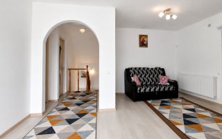 Casă generoasă cu 2 Nivele și confort modern – 10 Ari, Băcioi (sat Frumușica) - Poză 13