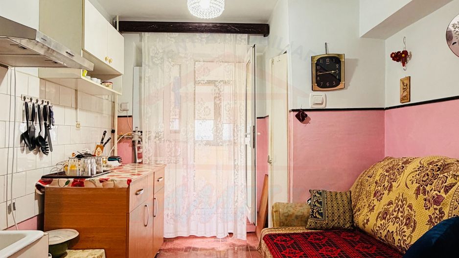 De vanzare 2 camere dec. in Galati, Micro 18, zonă Spitalul Județean - Poză 4