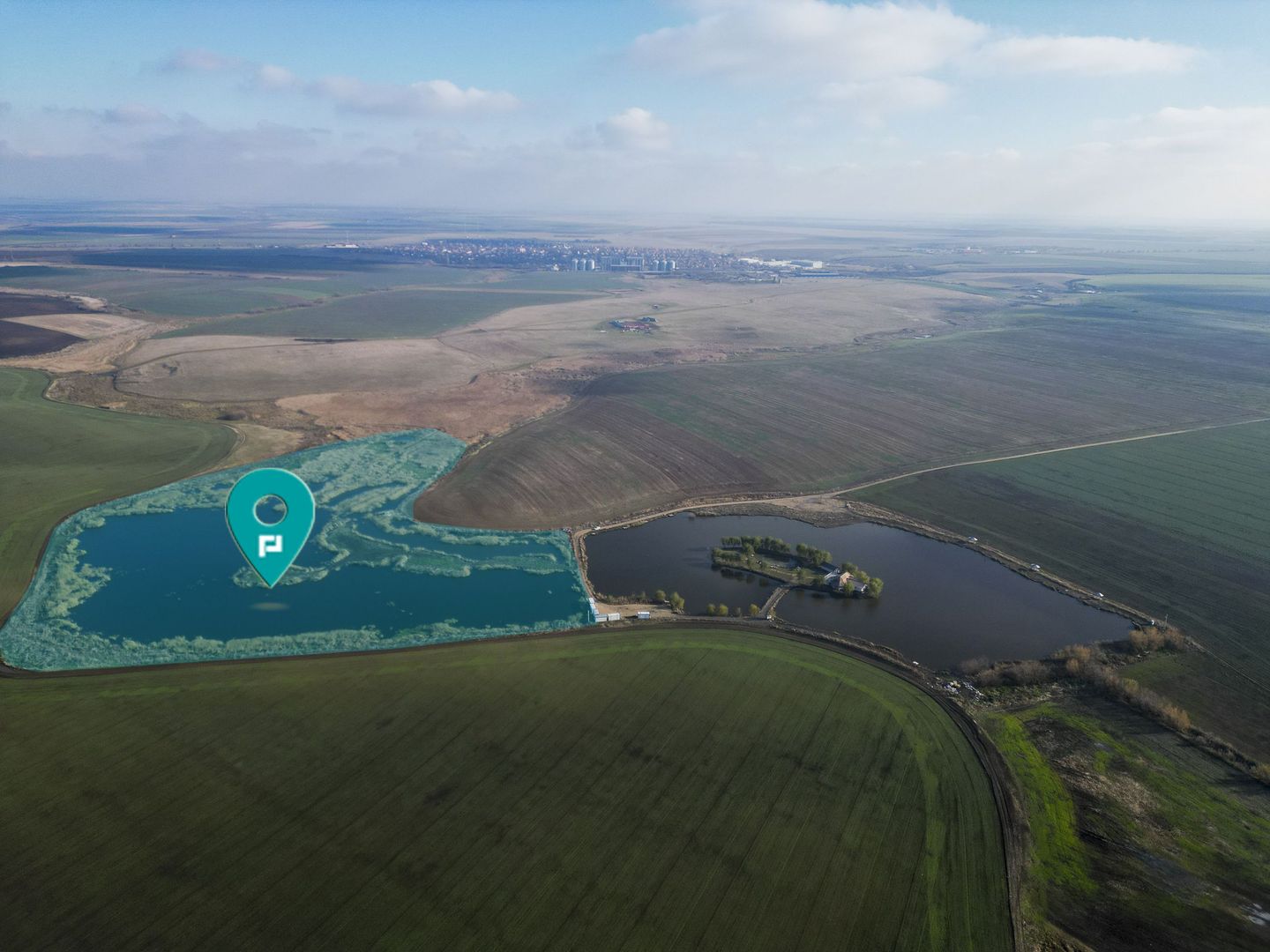 Pescărie cu resursă naturală de apă - Poză 1