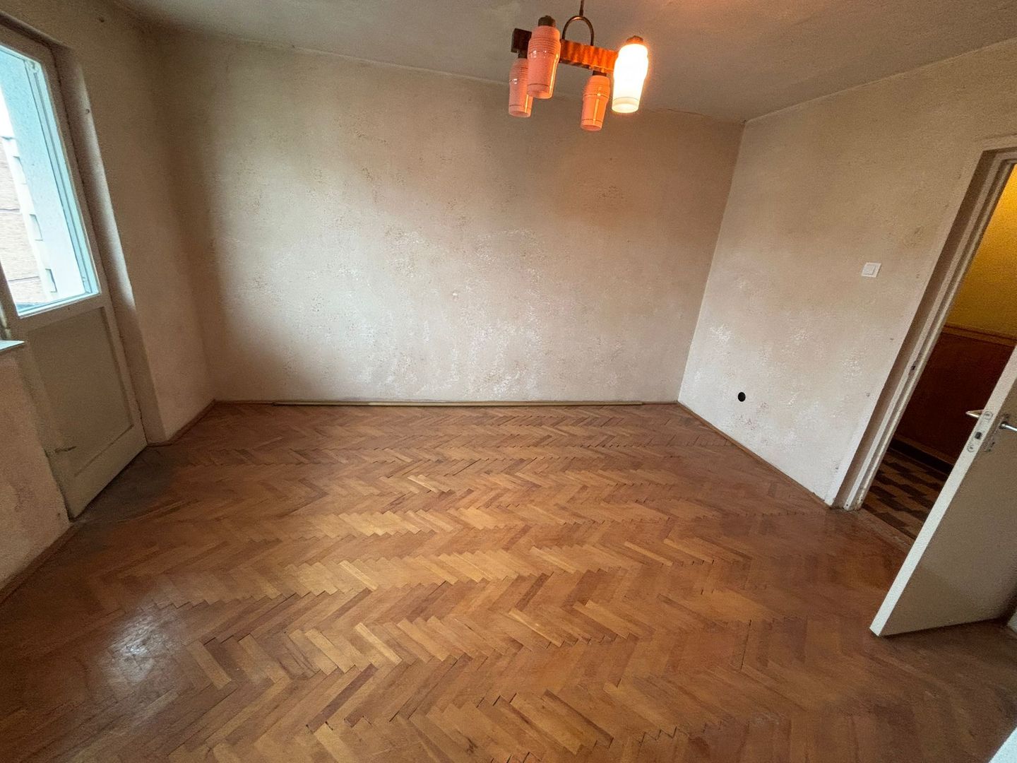 Apartament cu 3 camere (Reghin) - Poză 9