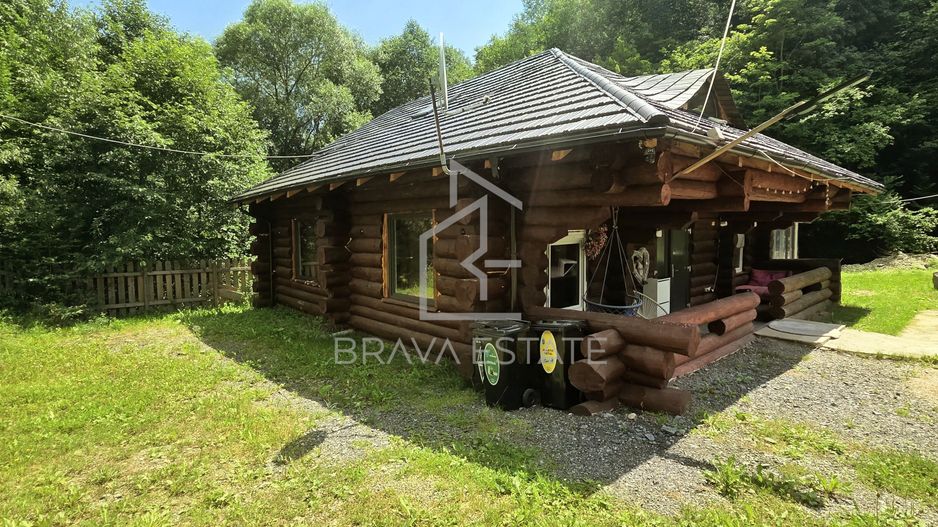 Cabană din lemn rotund, 210mp, ciubăr, jacuzzi, foișor, localitatea Băișoara - Poză 12