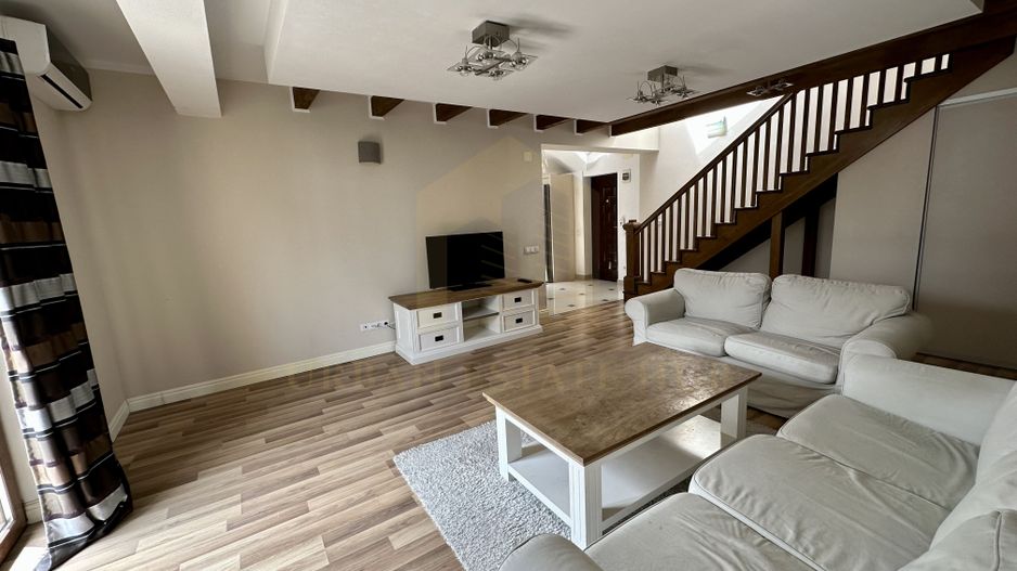 Vanzare apartament 4 camere, zona Grand Hotel Italia - Poză 3